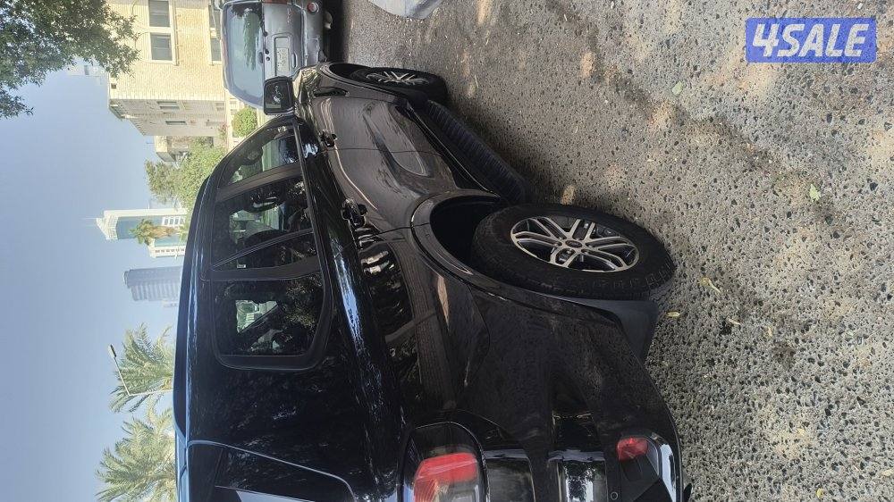 للبيع جيب فورد ايفريست موديل 2025 عداد 14 الف2