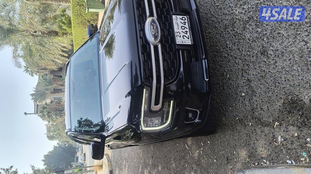 للبيع جيب فورد ايفريست موديل 2025 عداد 14 الف1