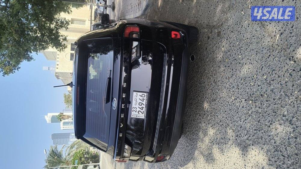 للبيع جيب فورد ايفريست موديل 2025 عداد 14 الف4