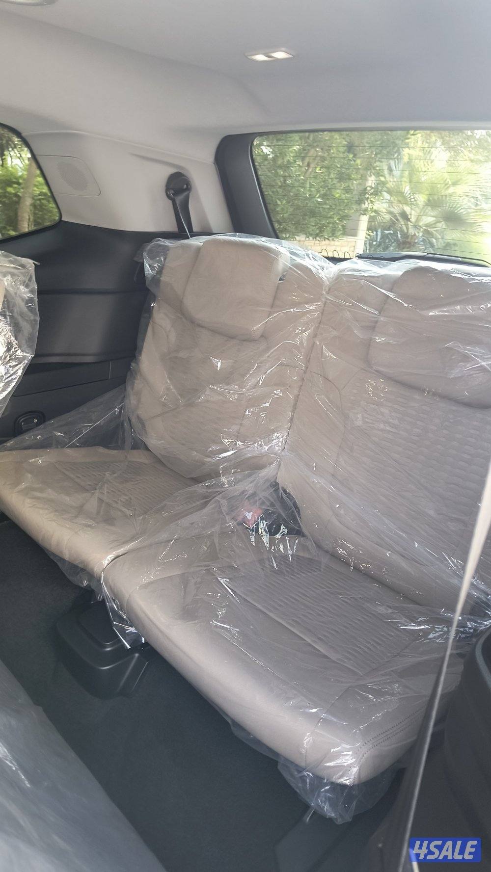 للبيع جيب فورد ايفريست موديل 2025 عداد 14 الف13