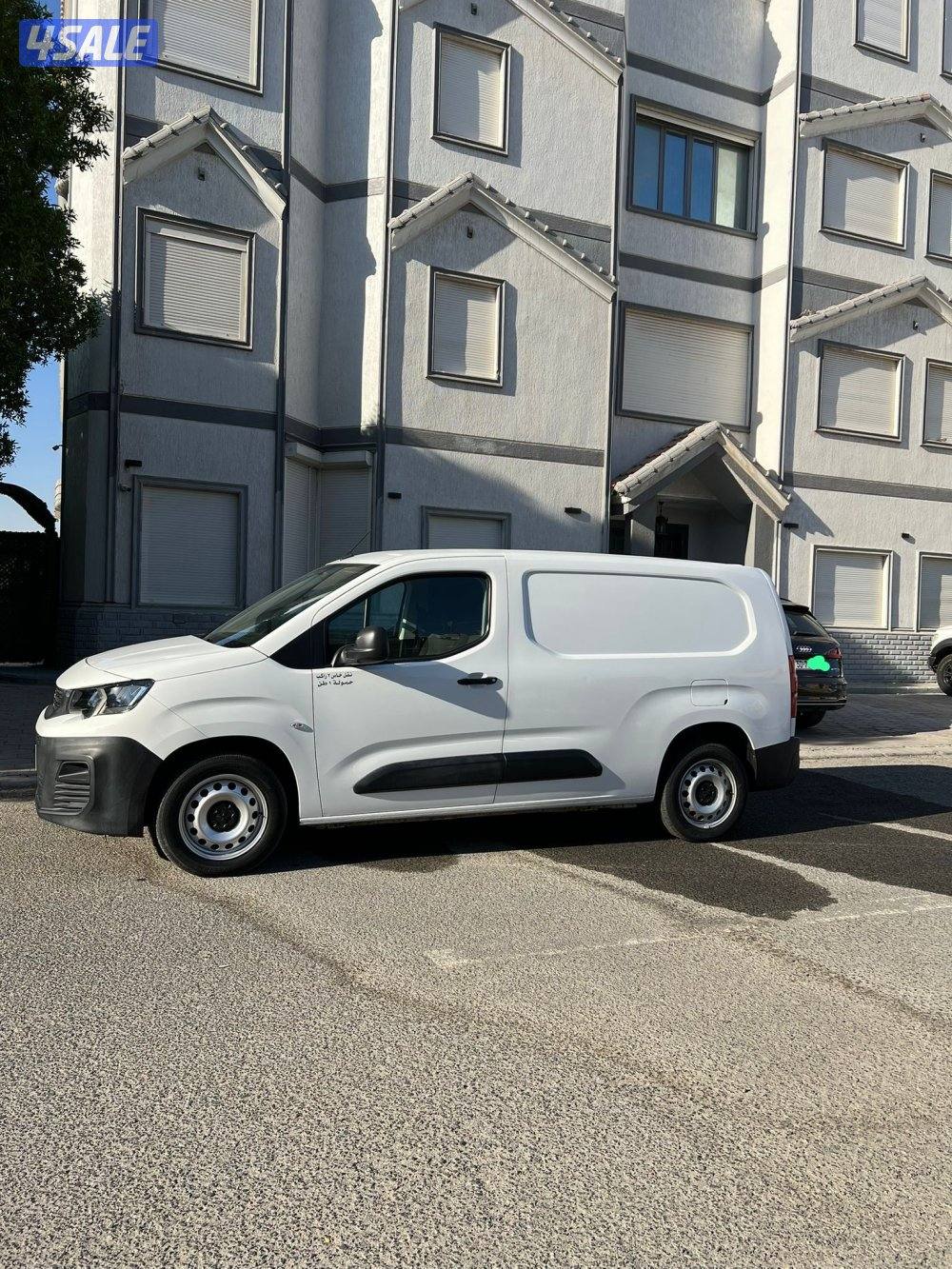 2023 بيجو بحالة الوكاله عداد قليل0