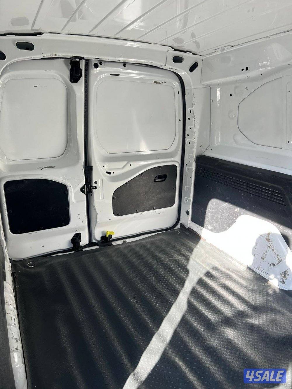 2023 بيجو بحالة الوكاله عداد قليل7