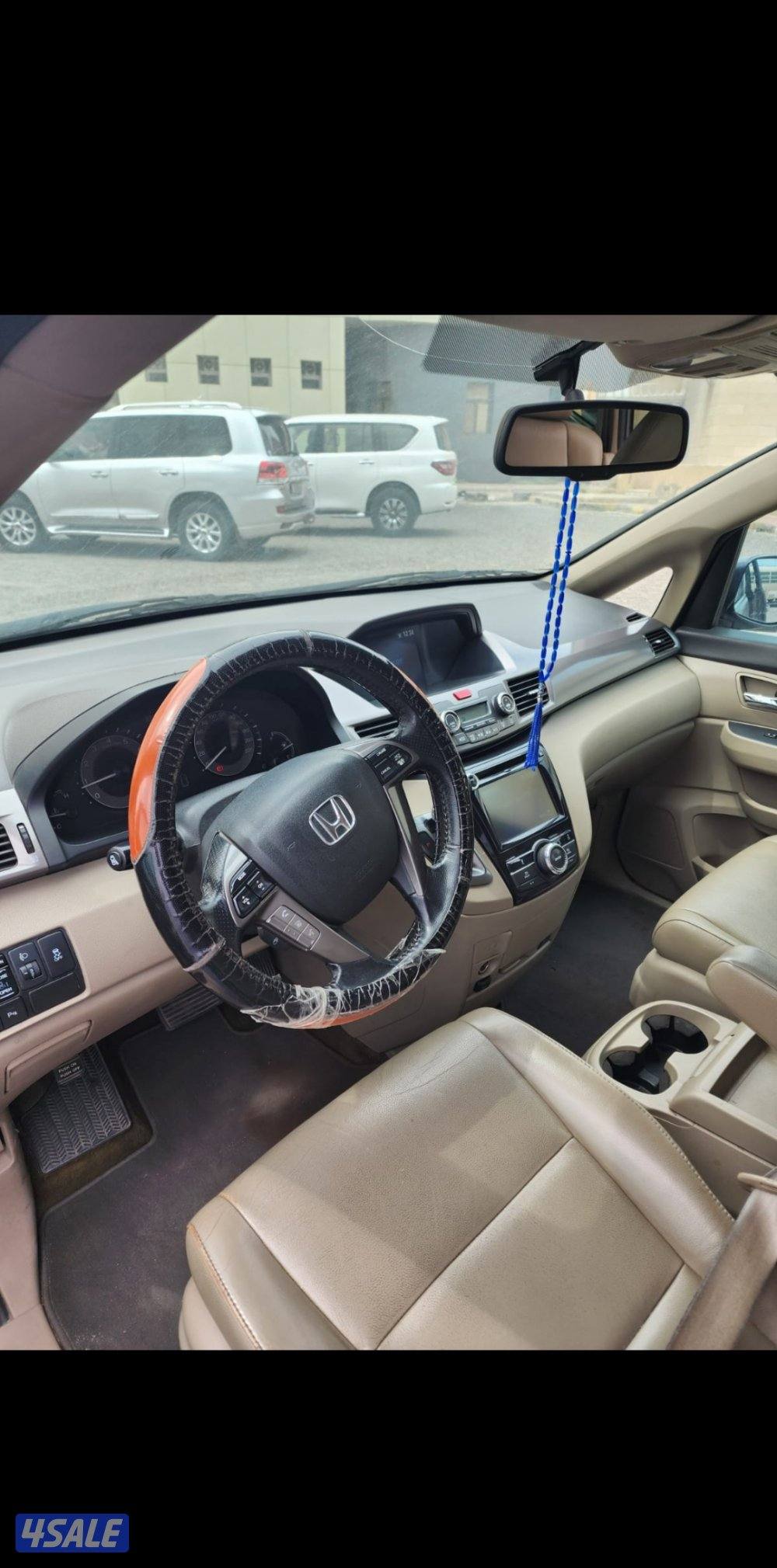 اوديسي موديل 2015 كامل المواصفات كشنات جلد ابواب متحركه فتحه 7 راكب1