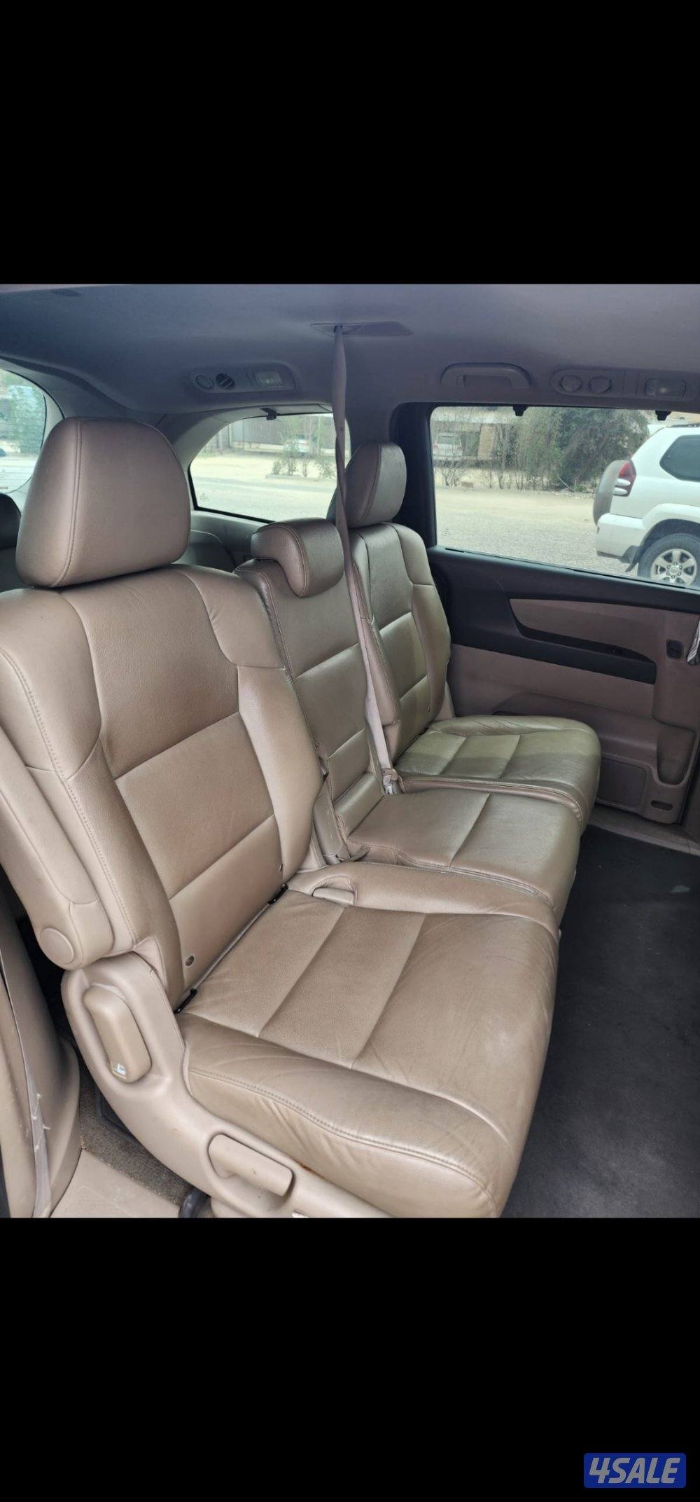 اوديسي موديل 2015 كامل المواصفات كشنات جلد ابواب متحركه فتحه 7 راكب3