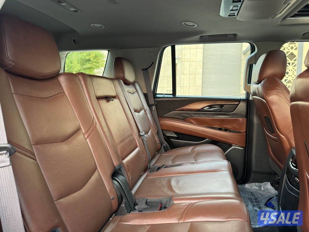 كاديلاك اسكاليد الغانم موديل 2015 بحاله ممتازه جدا8