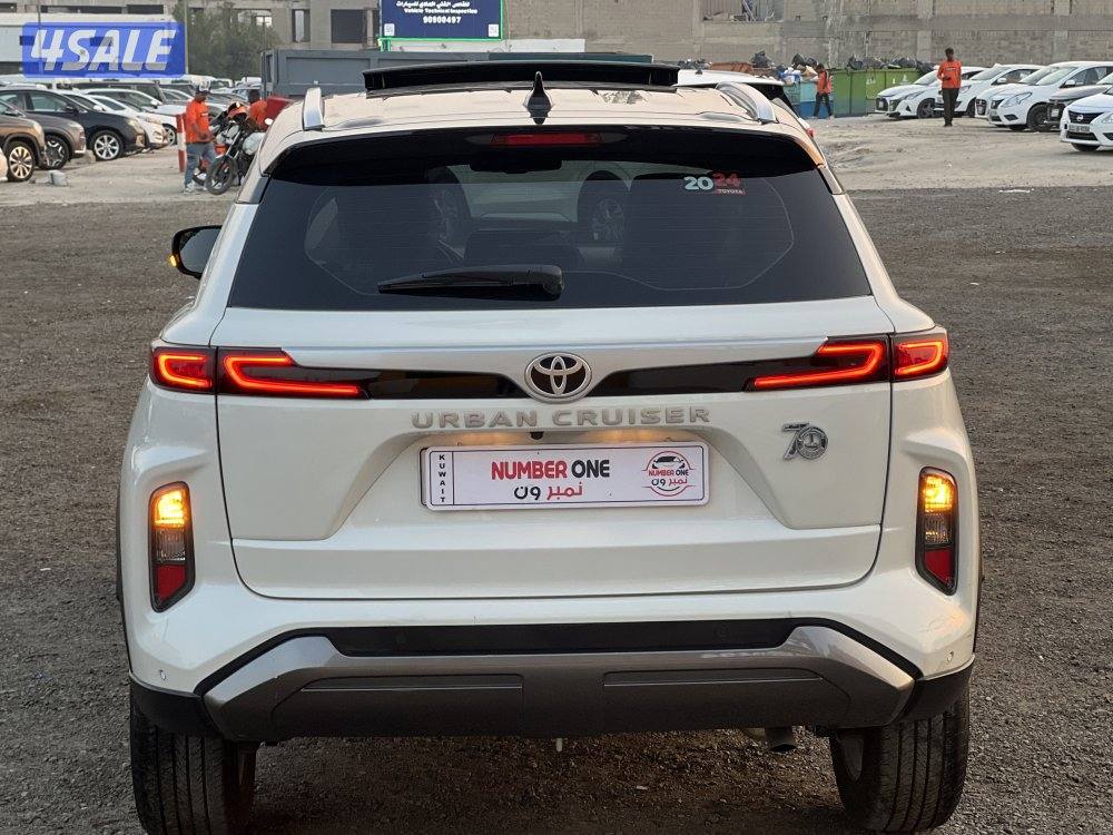 للبيع تويوتا أوربان 2024 أصفار بالكفالة 1500 الفل3