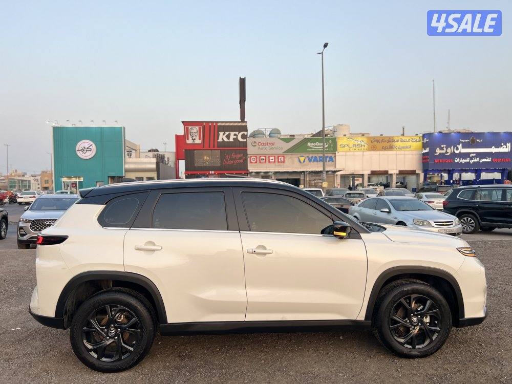 للبيع تويوتا أوربان 2024 أصفار بالكفالة 1500 الفل6