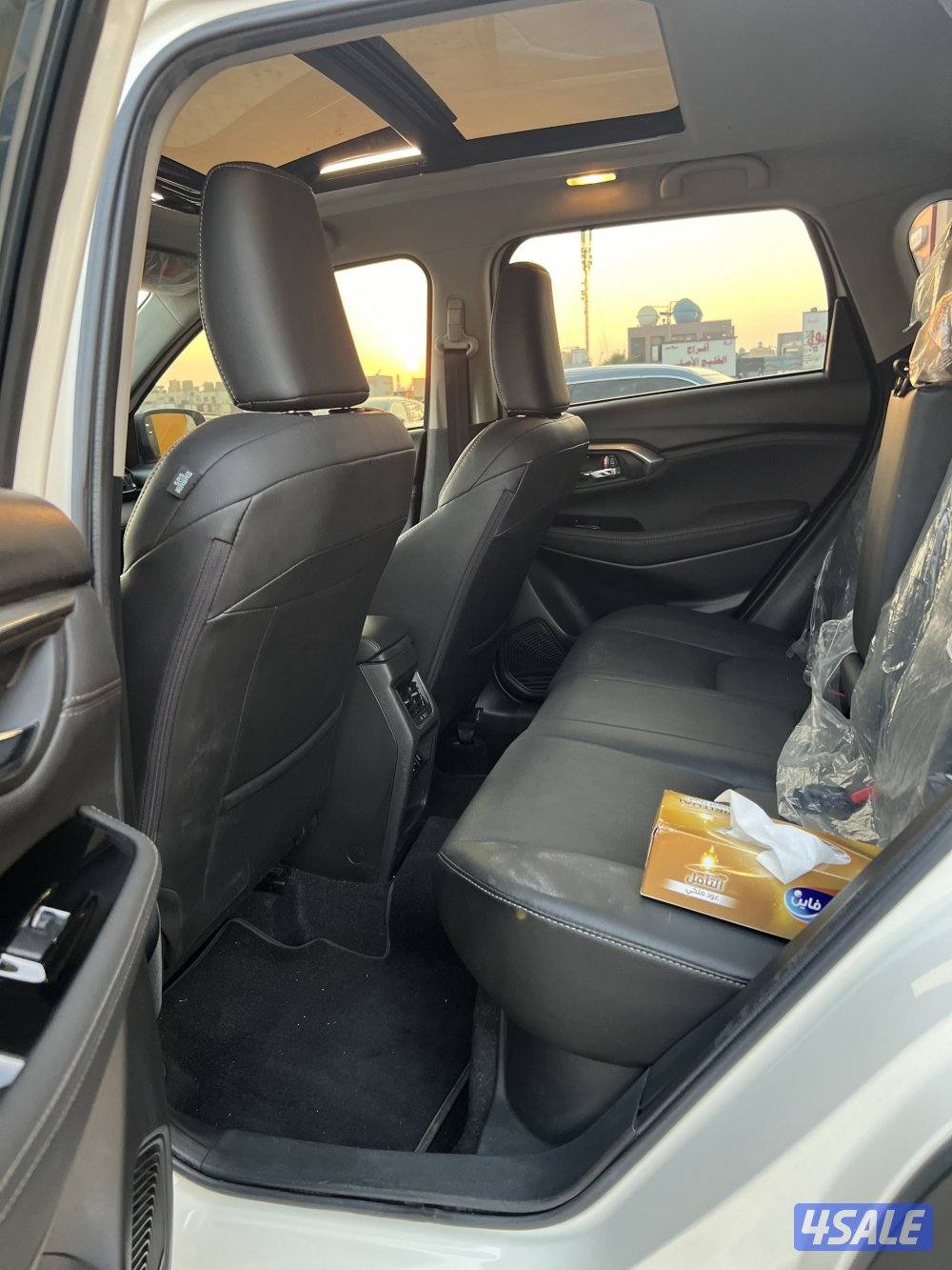 للبيع تويوتا أوربان 2024 أصفار بالكفالة 1500 الفل9