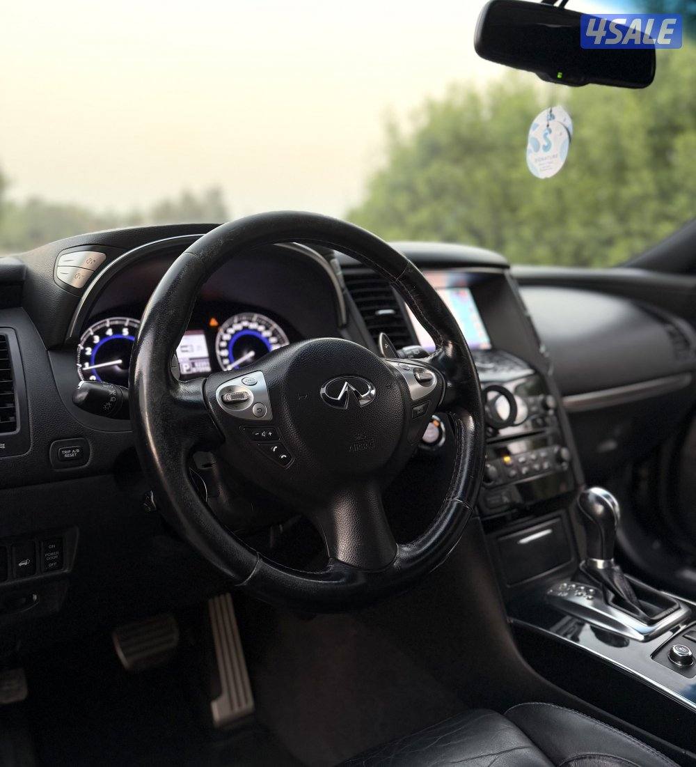 انفينيتي Qx70S ٢٠١٥ عداد ٨٠ الف اعلى فئة صبغ الوكالة8