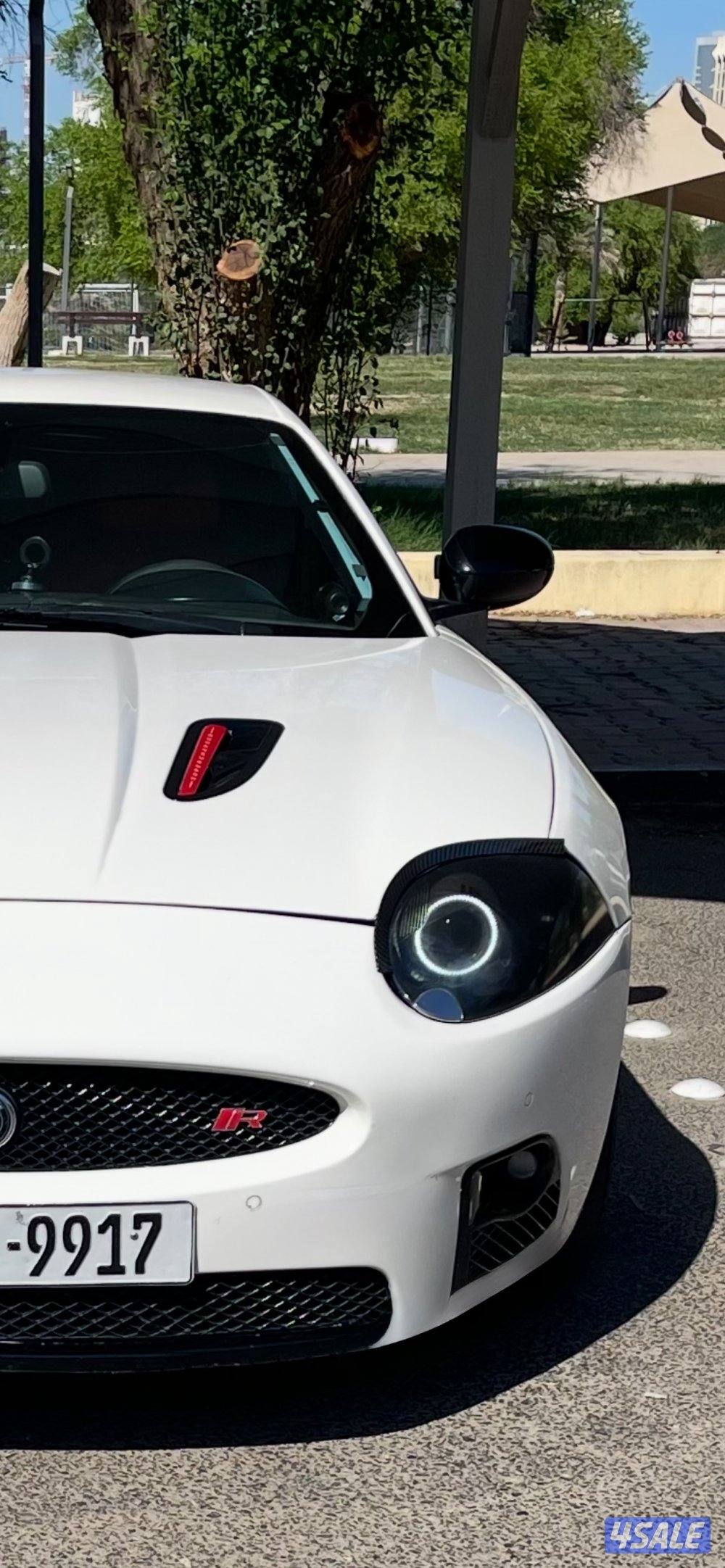 جاكوار v8 supercharger ٢٠٠٩ فئة (R) الأصلي يختلف عن النسخه العاديه2