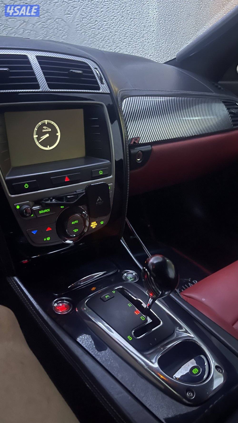 جاكوار v8 supercharger ٢٠٠٩ فئة (R) الأصلي يختلف عن النسخه العاديه4