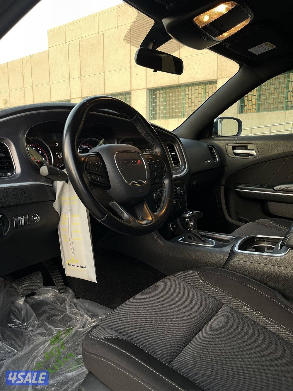 للبيع دودج تشارجر موديل 2020 وارد الملا شرط الفحص5