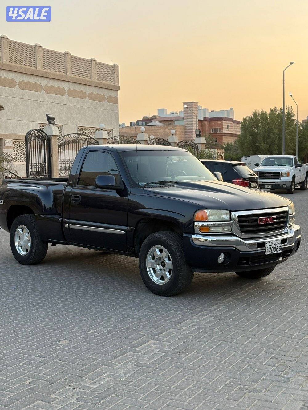 للبيع وانيت مخصر ٢٠٠٥ شاصي جيد0