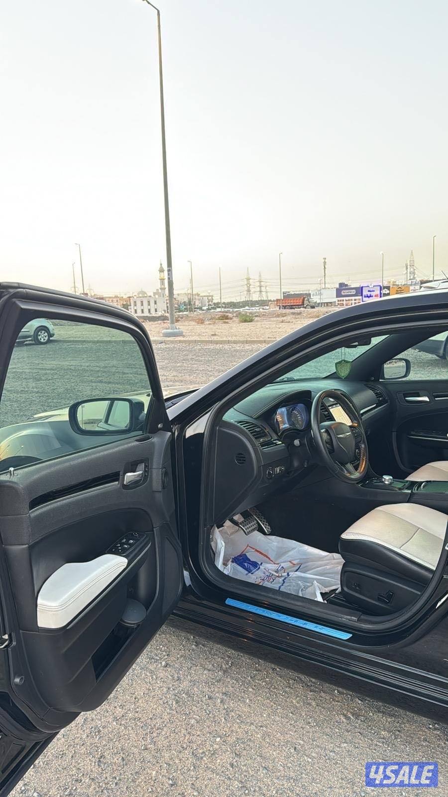 للبيع كرايزلر موديل 2020 شرط الفحص وصبغ الوكاله6