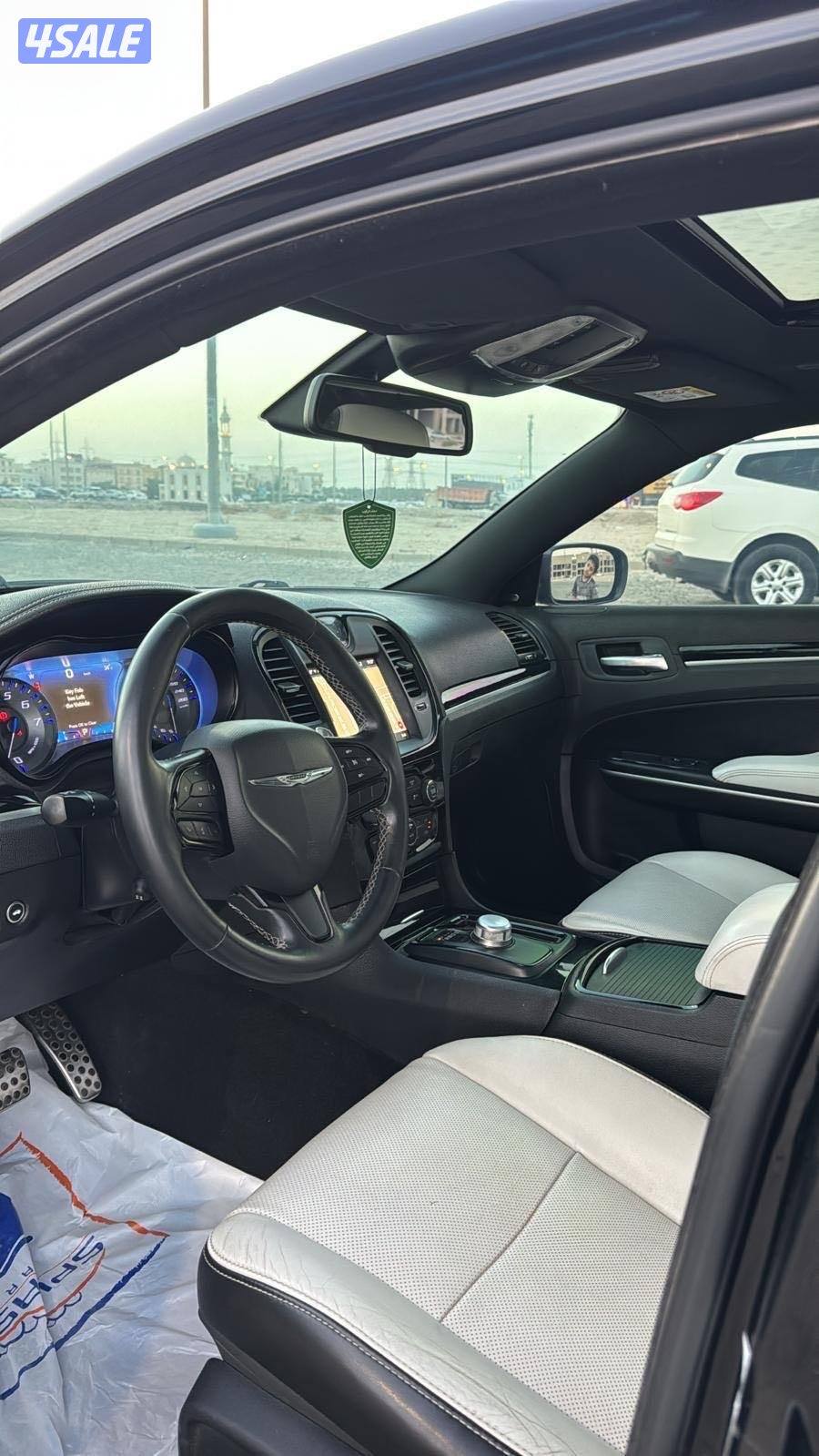للبيع كرايزلر موديل 2020 شرط الفحص وصبغ الوكاله7