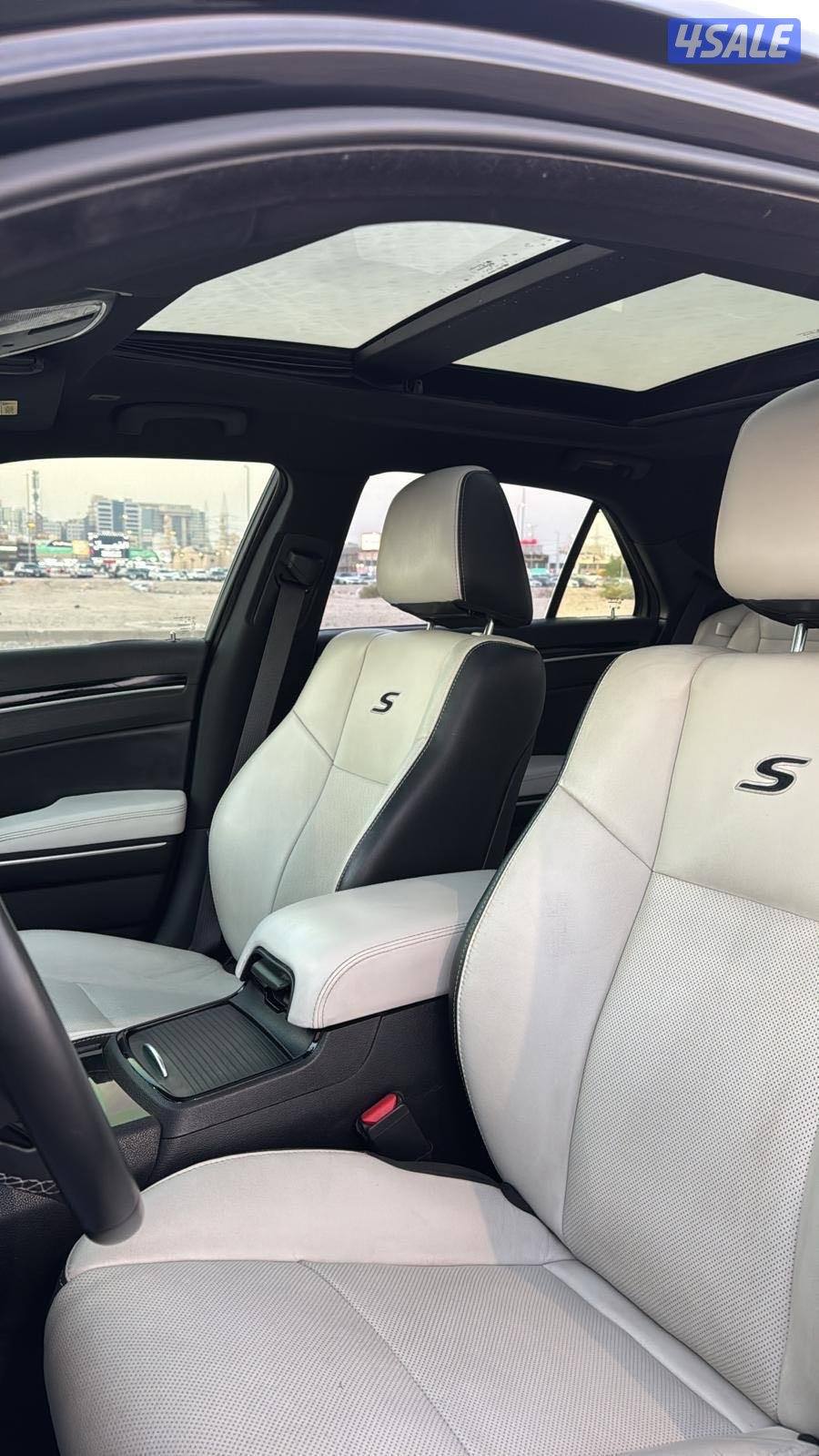 للبيع كرايزلر موديل 2020 شرط الفحص وصبغ الوكاله8