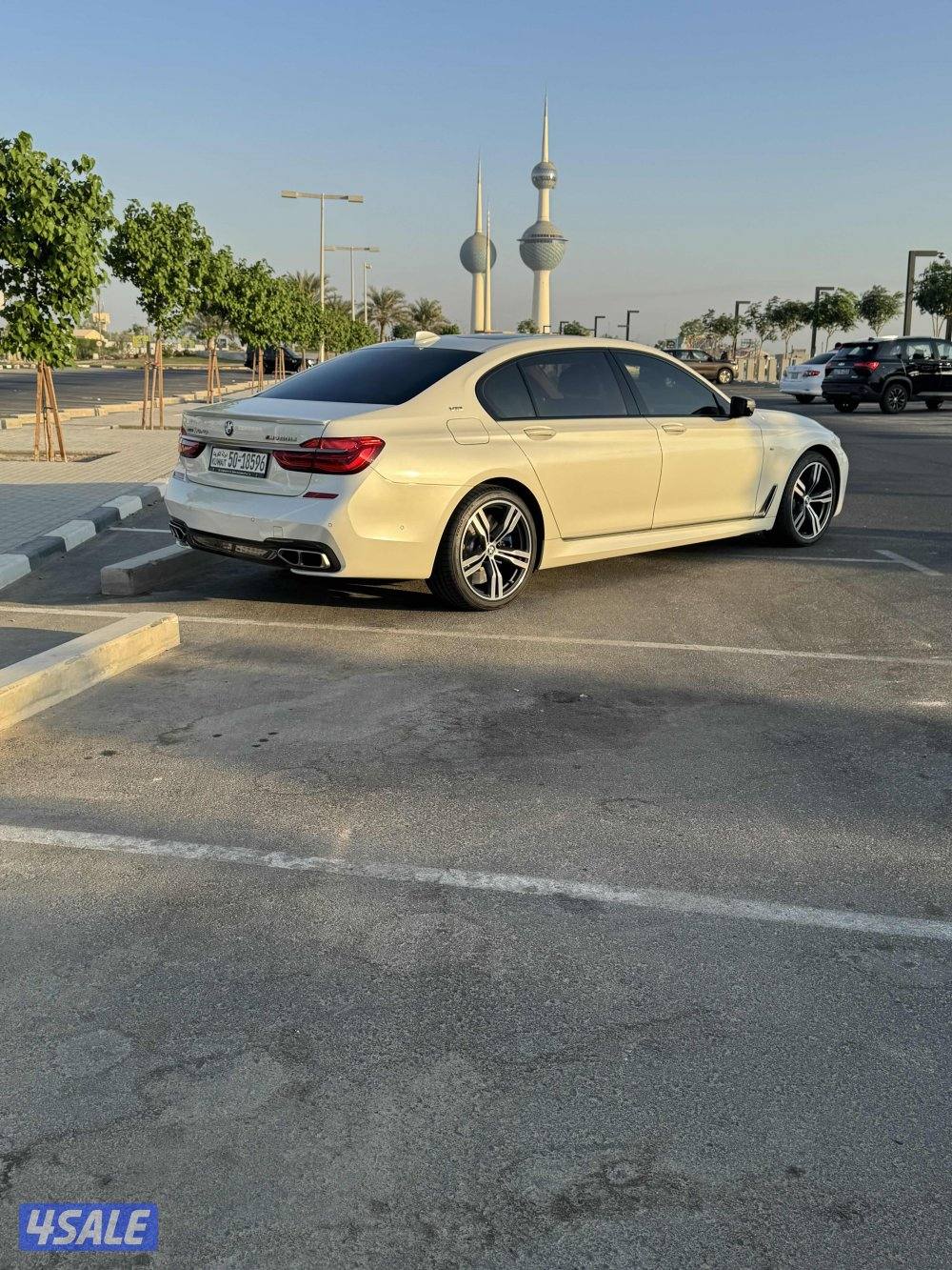 بي ام 760 v12 مديل 20185