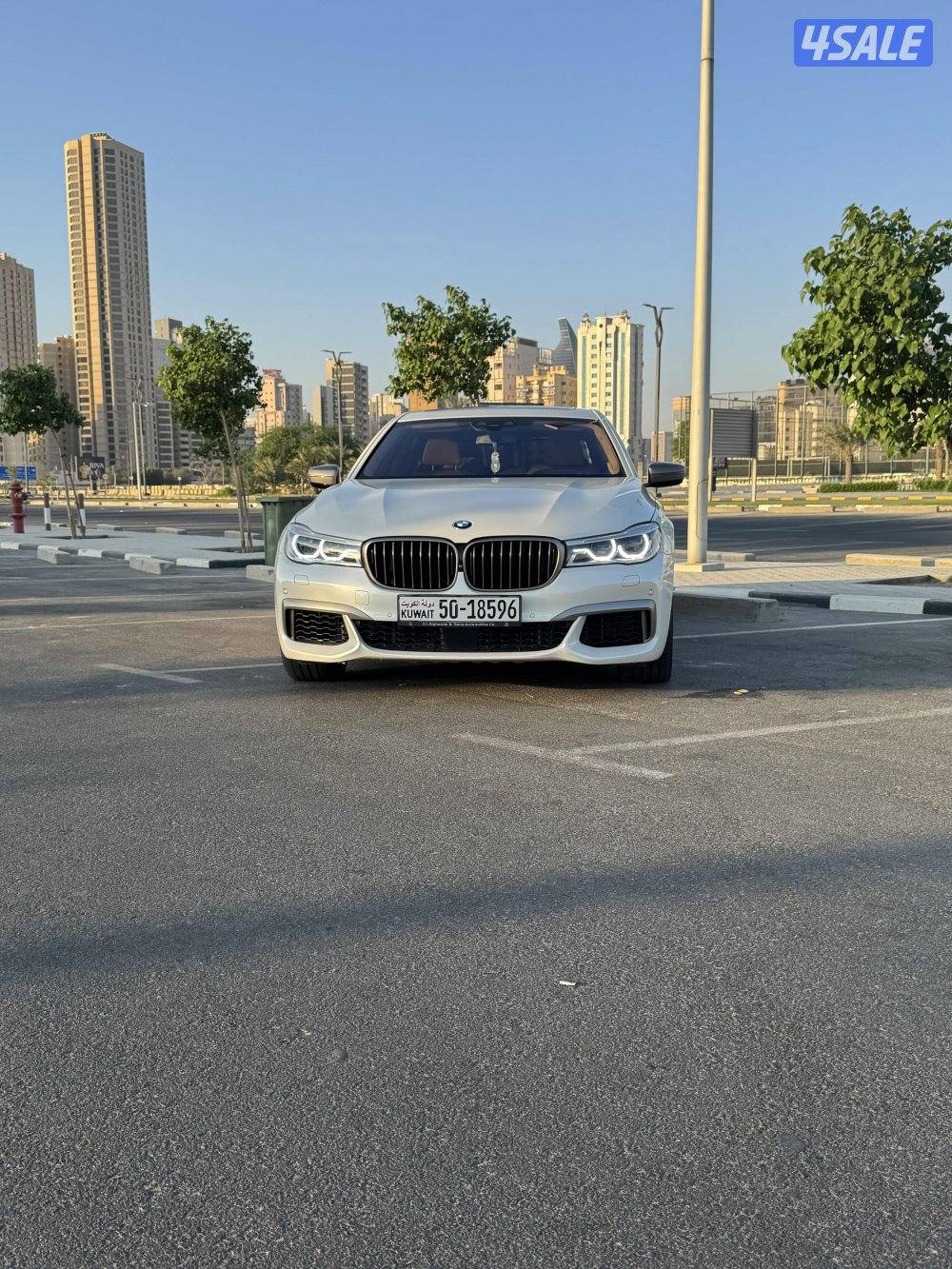 بي ام 760 v12 مديل 20186