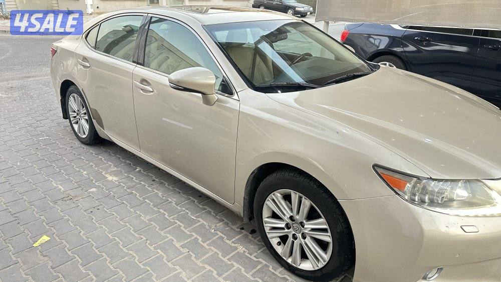 للبيع لكزس Es2014 شرط قير مكينه وفيه راس شاصي ماشي ٣٣٠2