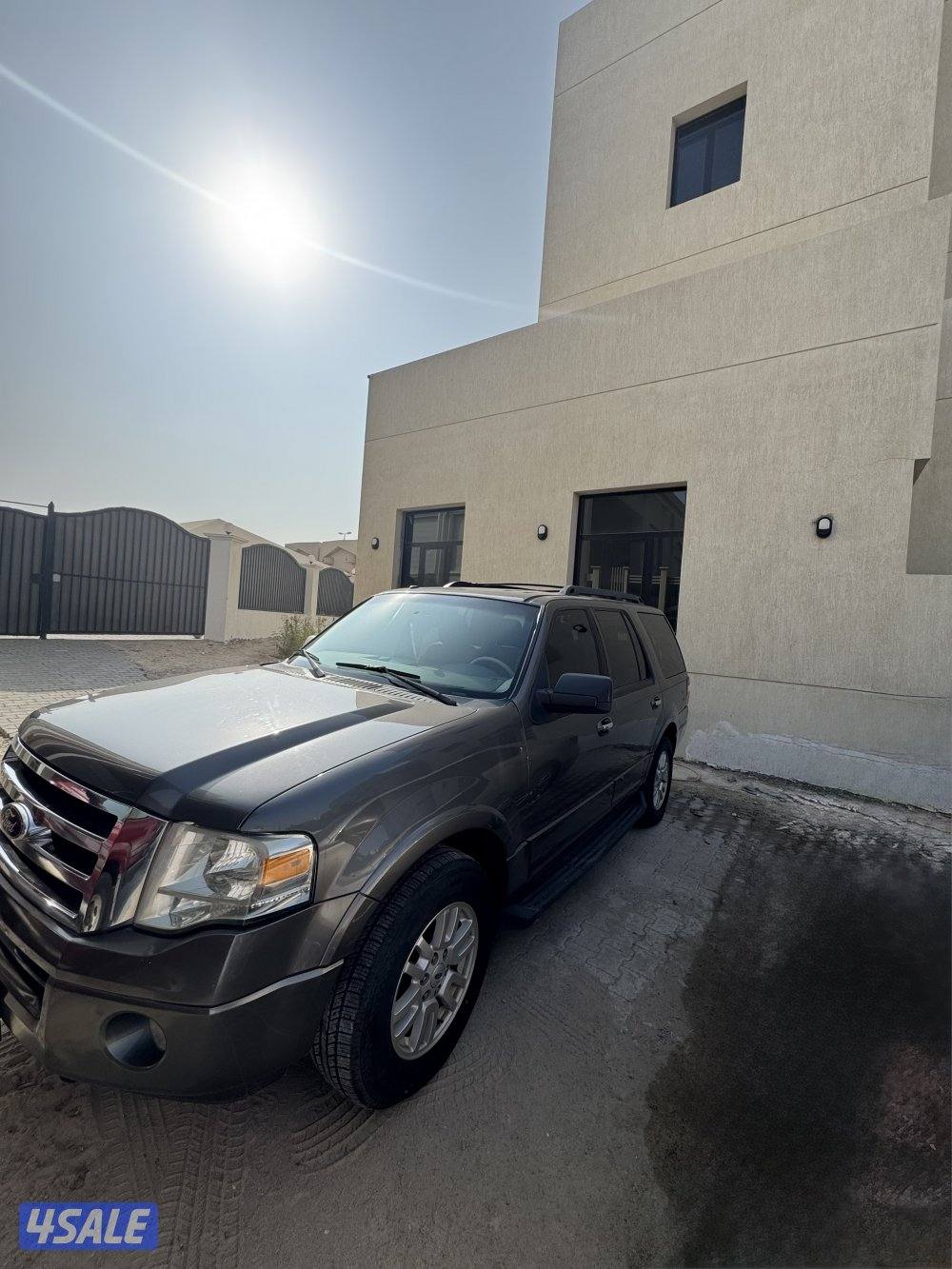 السلام عليكم للبيع اكسبدشن ٢٠١٣2