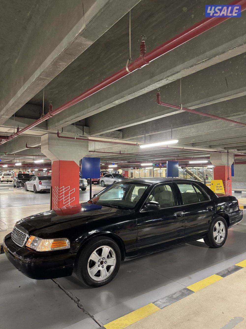 للبيع فورد فكتوريا4