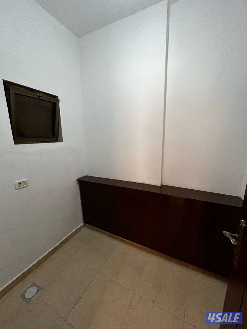 للبيع او للايجار شقه ارضيه فاخره في الأردن12