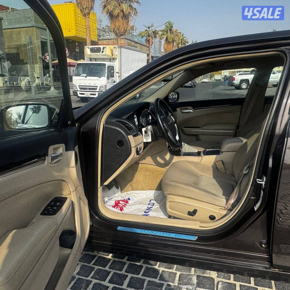 للبيع كرايزلر موديل 20133