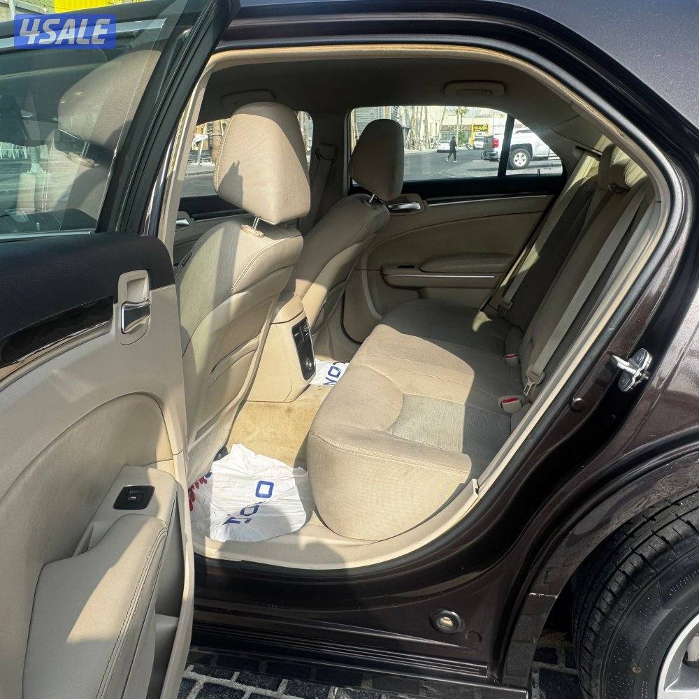 للبيع كرايزلر موديل 20134