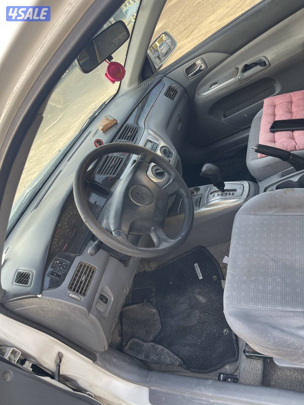 للبيع سيارة ميتسوبيشى لانسر 2004 لون ابيض11