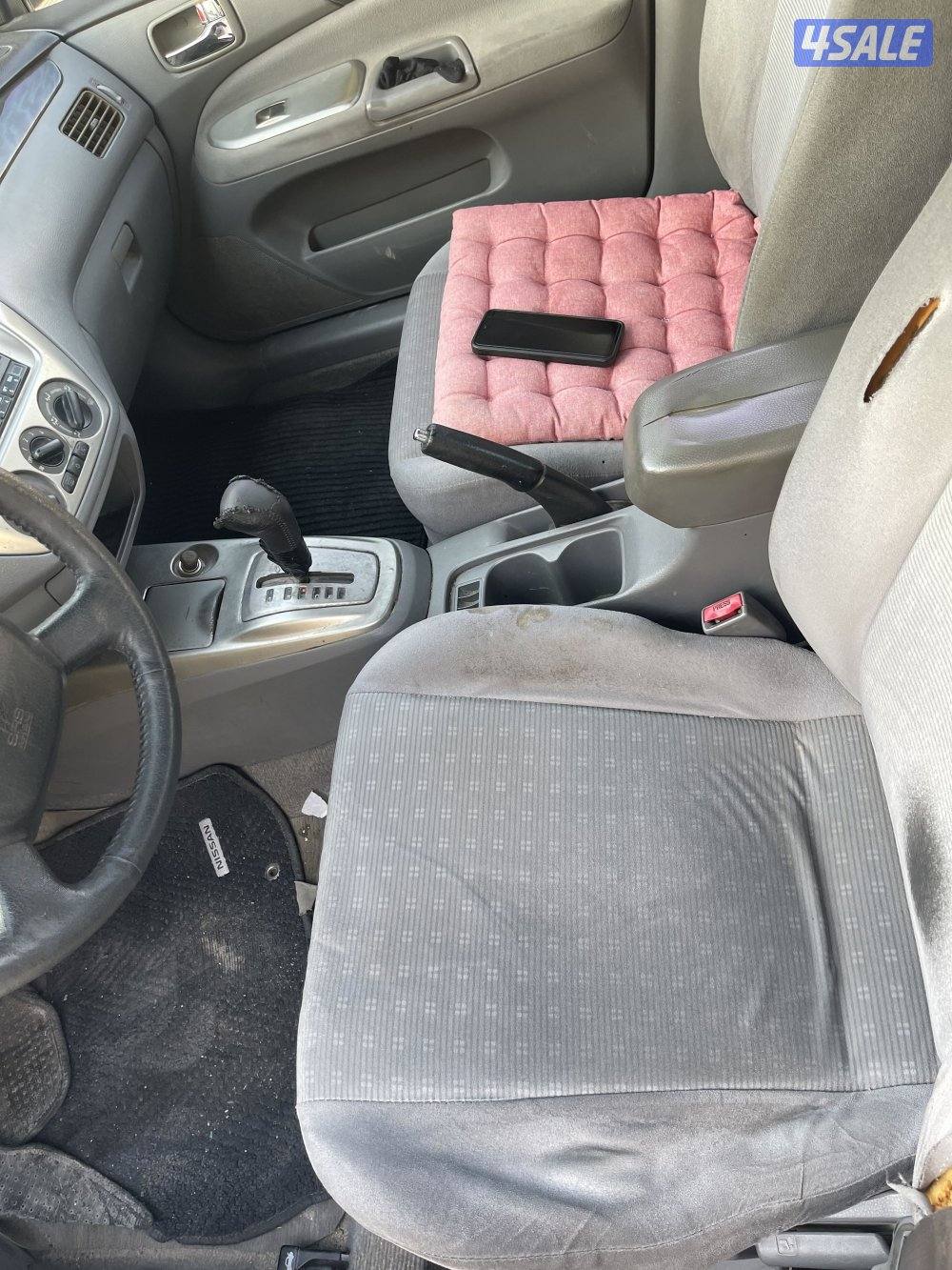 للبيع سيارة ميتسوبيشى لانسر 2004 لون ابيض12