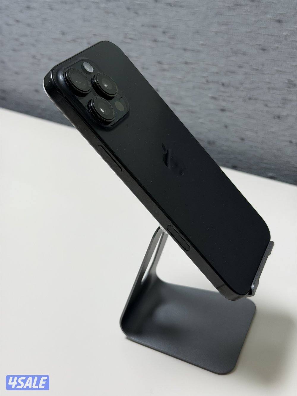 iPhone 16 برو ماكس2