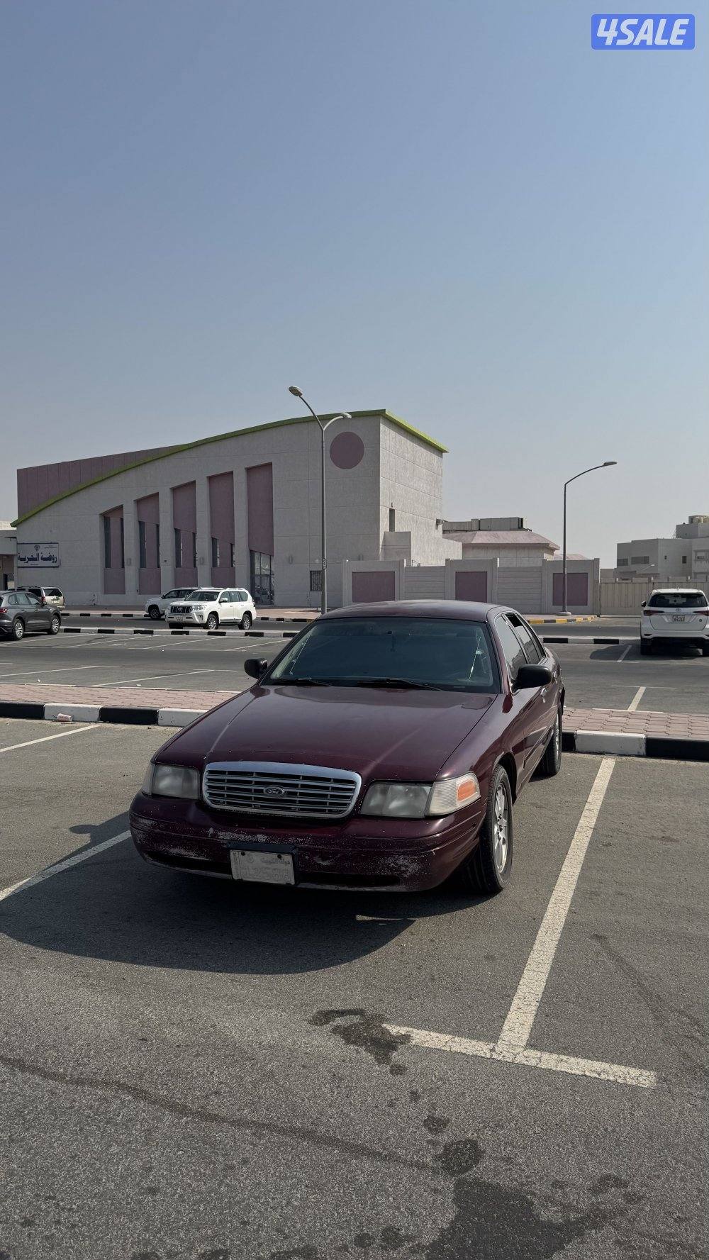 فورد كراون فكتوريا0