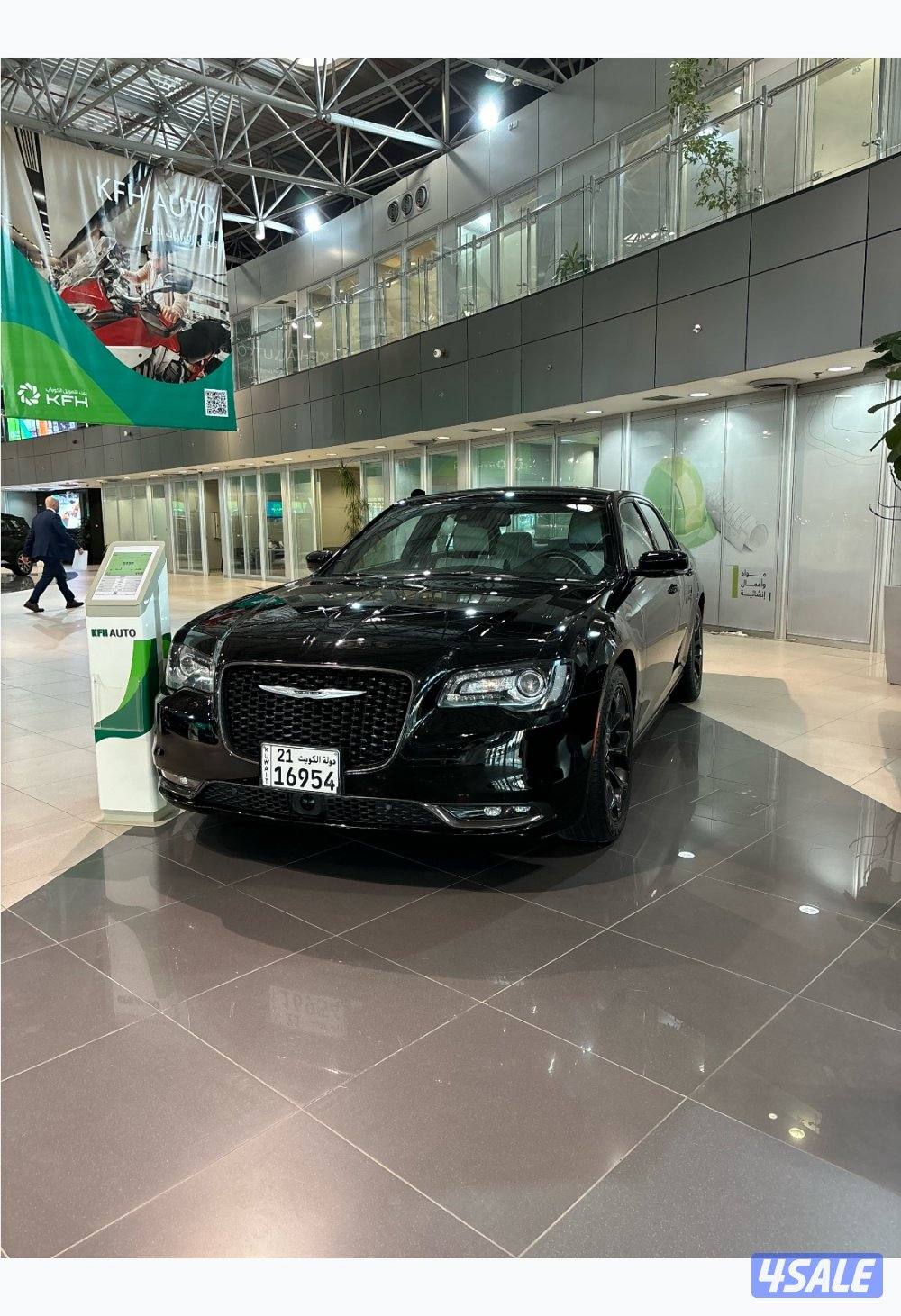 للبيع كرايزلر c300s0