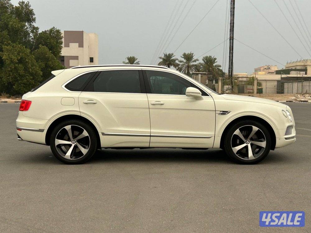 بنتلي بينتايجا سلندر 8 زياني6