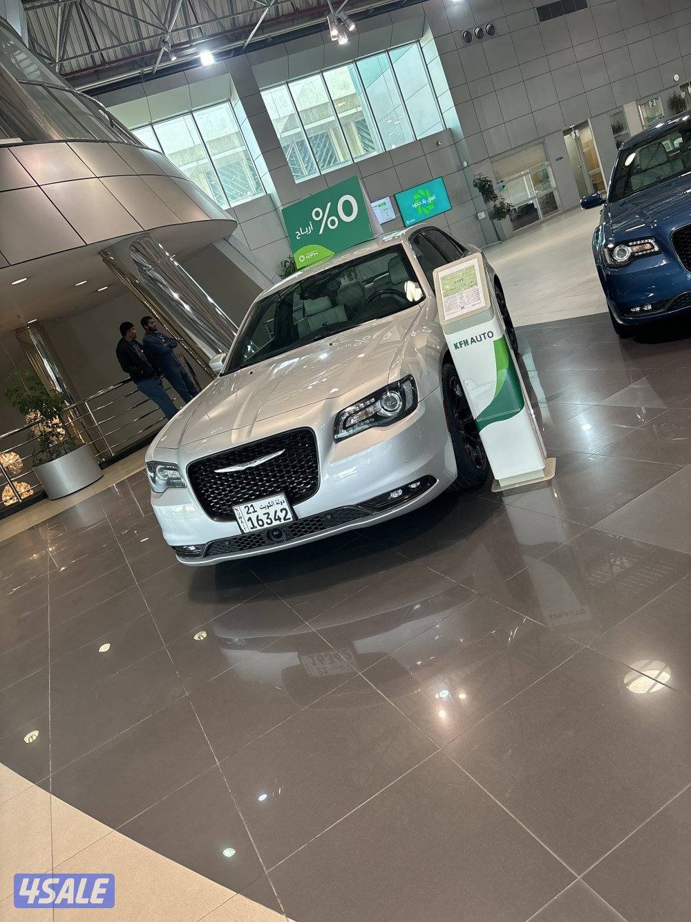 للبيع كرايزلر c300s0