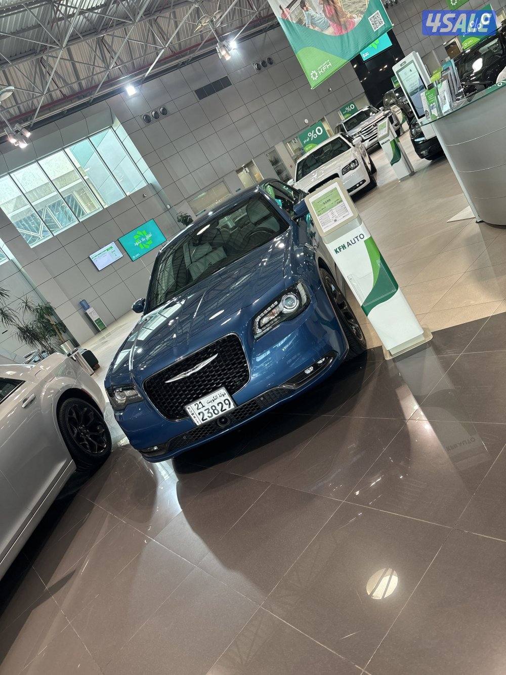 للبيع كرايزلر c300s0