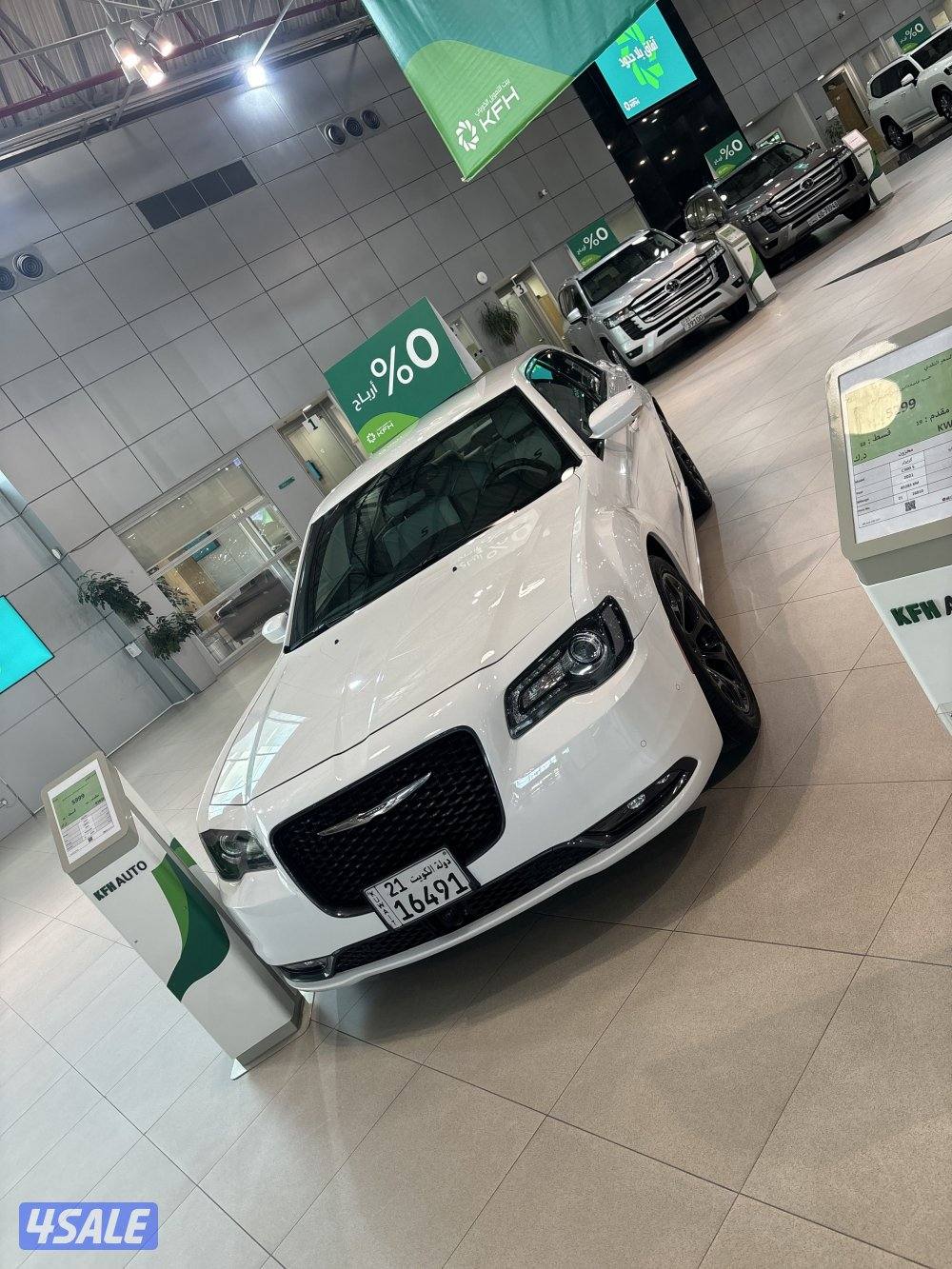 للبيع كرايزلر c300s0