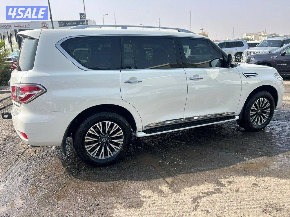 نيسان باترول بلاتنيوم .V83