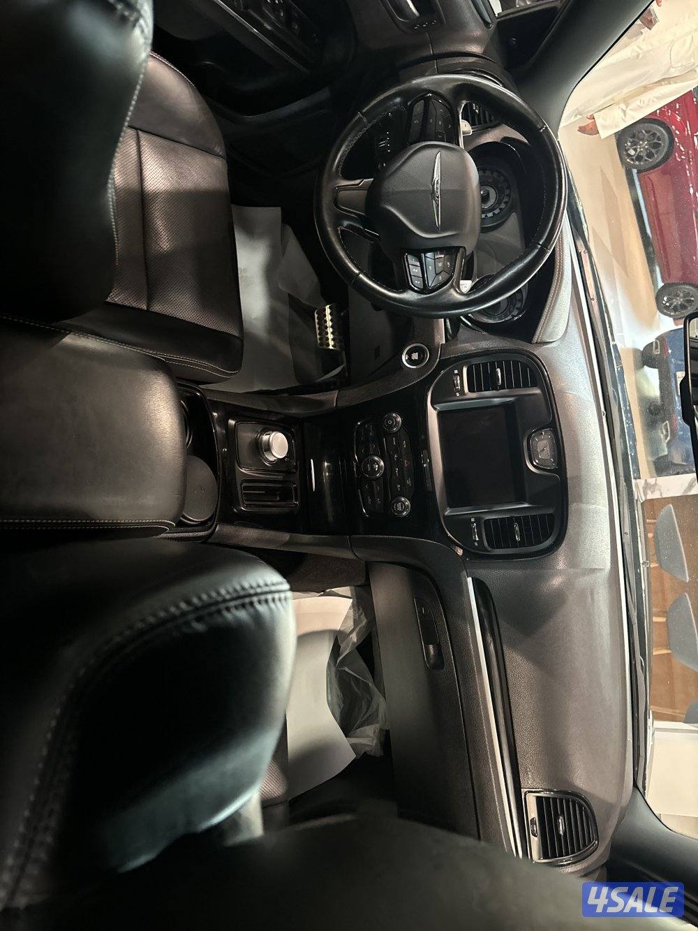 للبيع كرايزلر c300s2