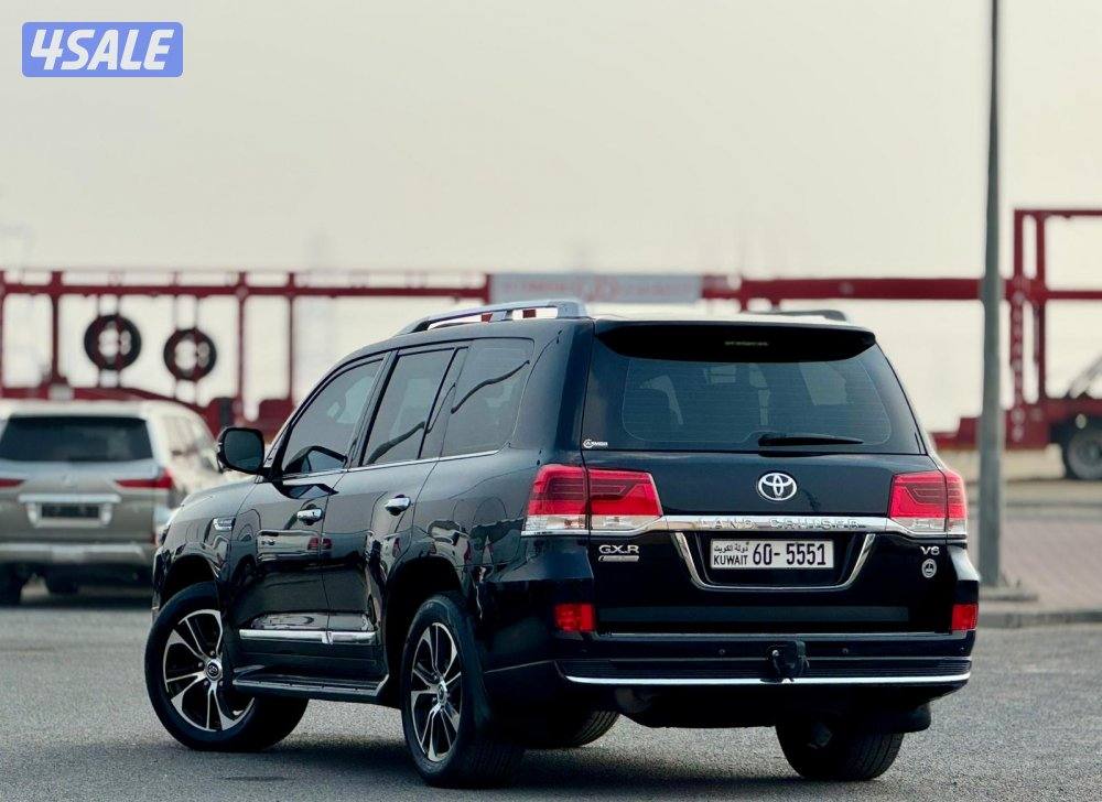 لاندكروزر تورنق 2021 سته سلندر2