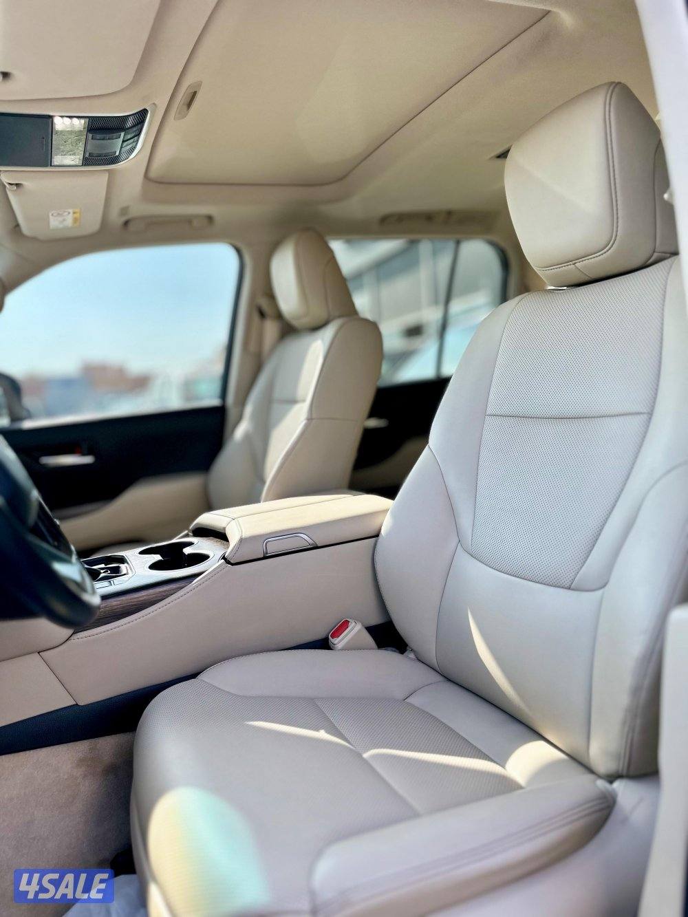 لاند VX الساير موديل 2022 عداد 888