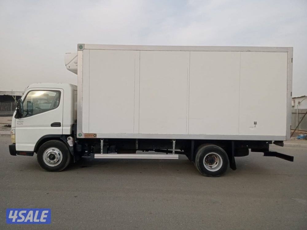 للبيع ميتسوبيشي كانتر براد موديل 20213