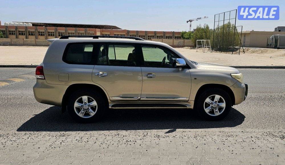 Toyota LandCruiser VXR 20103