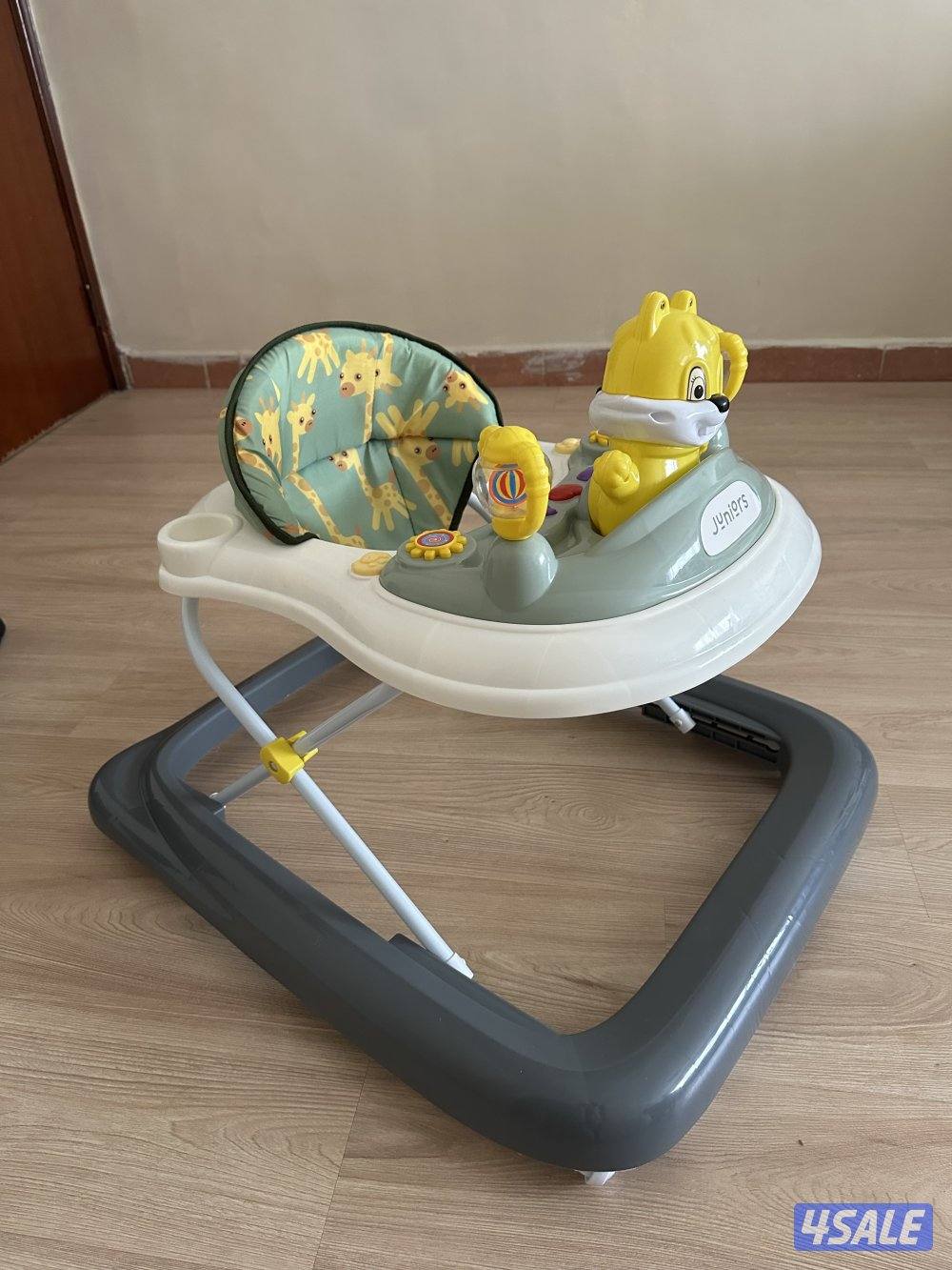 مشاية اطفال1