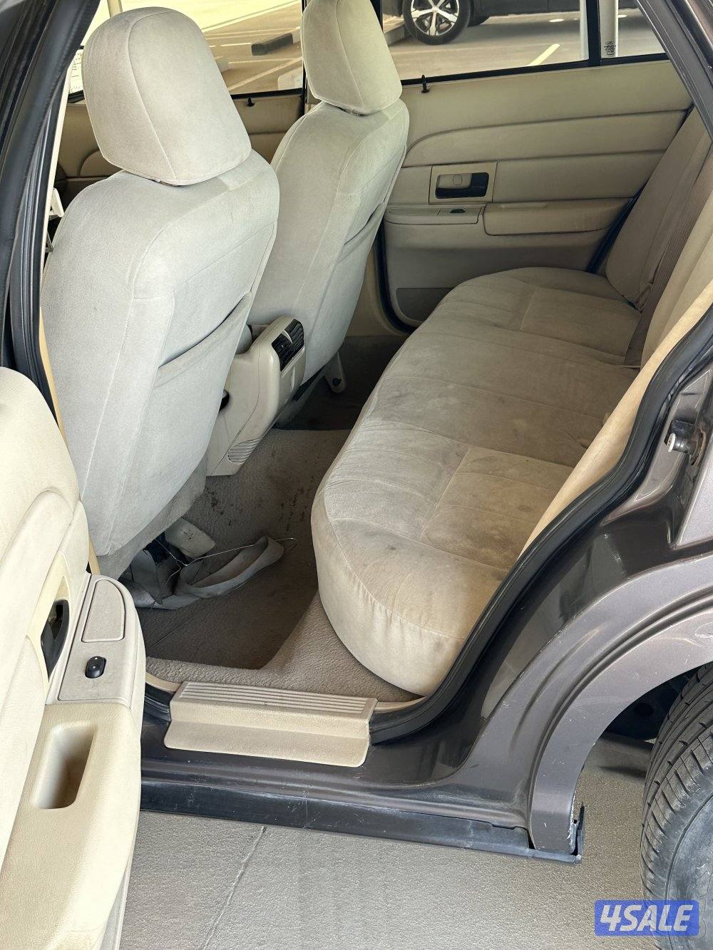 للبيع فورد فكتوريا5