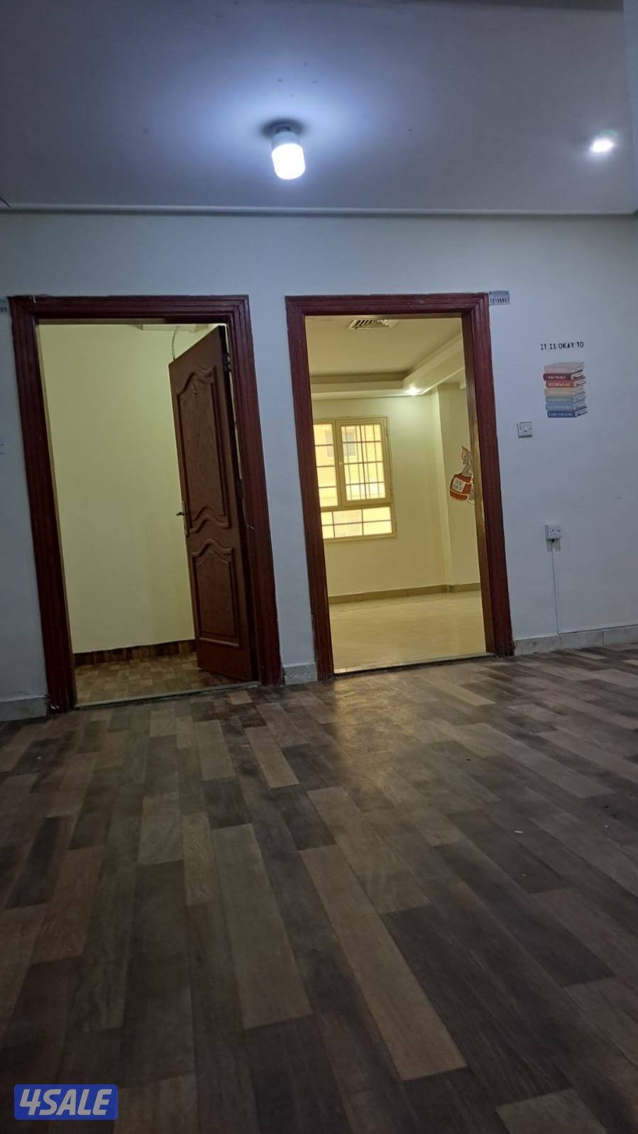 شقه تجاري بالمنقف تصلح كصالون نساءي او خياط نساءي والعديد من الانشطه3