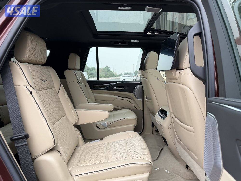 اسكاليد موديل 2022 عداد قليل 33 الف وكالة الكويت الغانم تحت الكفاله5