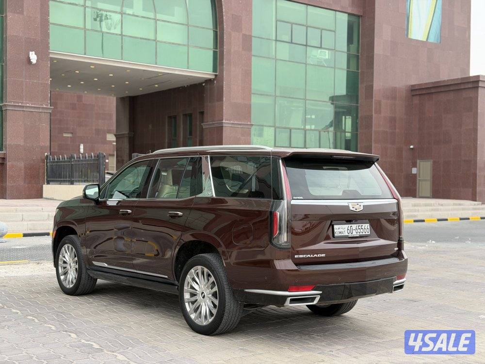 اسكاليد موديل 2022 عداد قليل 33 الف وكالة الكويت الغانم تحت الكفاله6