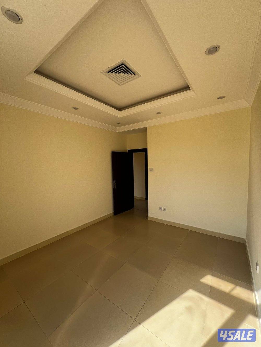 شقة راقية بالنزهة12