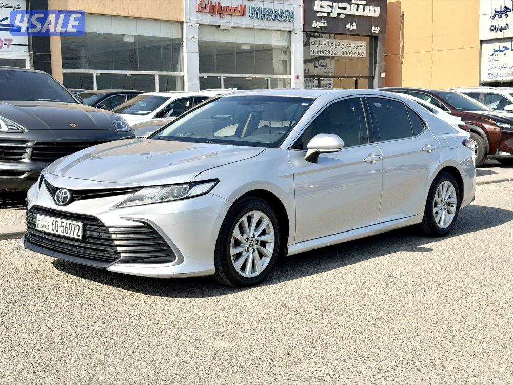 تويوتا كامري LE الساير 20220